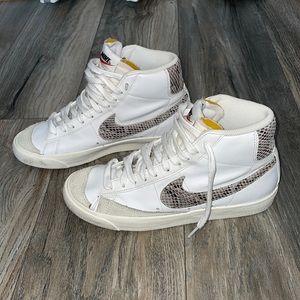 Nike Blazer Mid’77